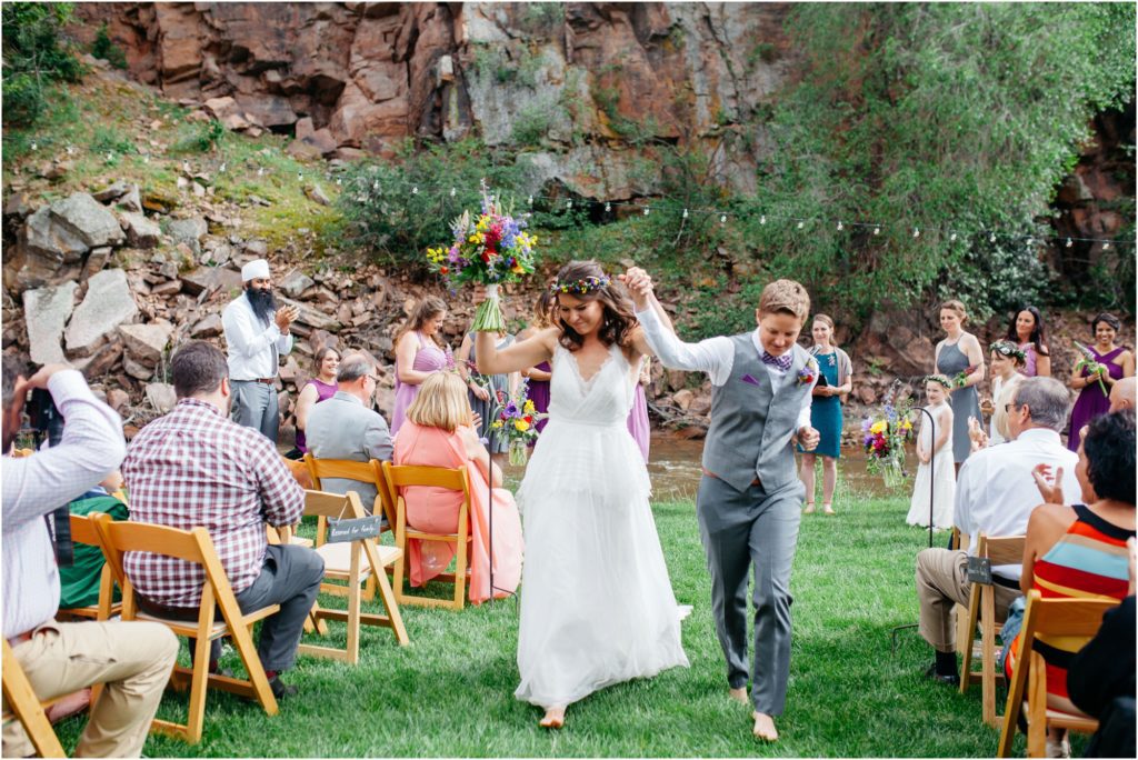 Lyons Riverbend wedding ceremony