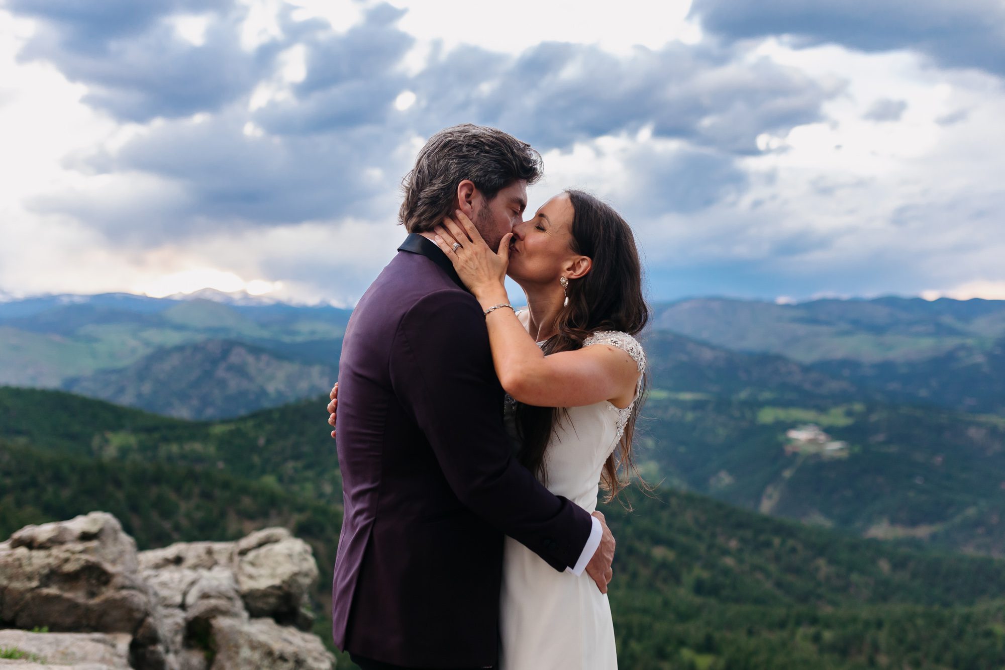 Outdoor Boulder elopement photos with mountains
